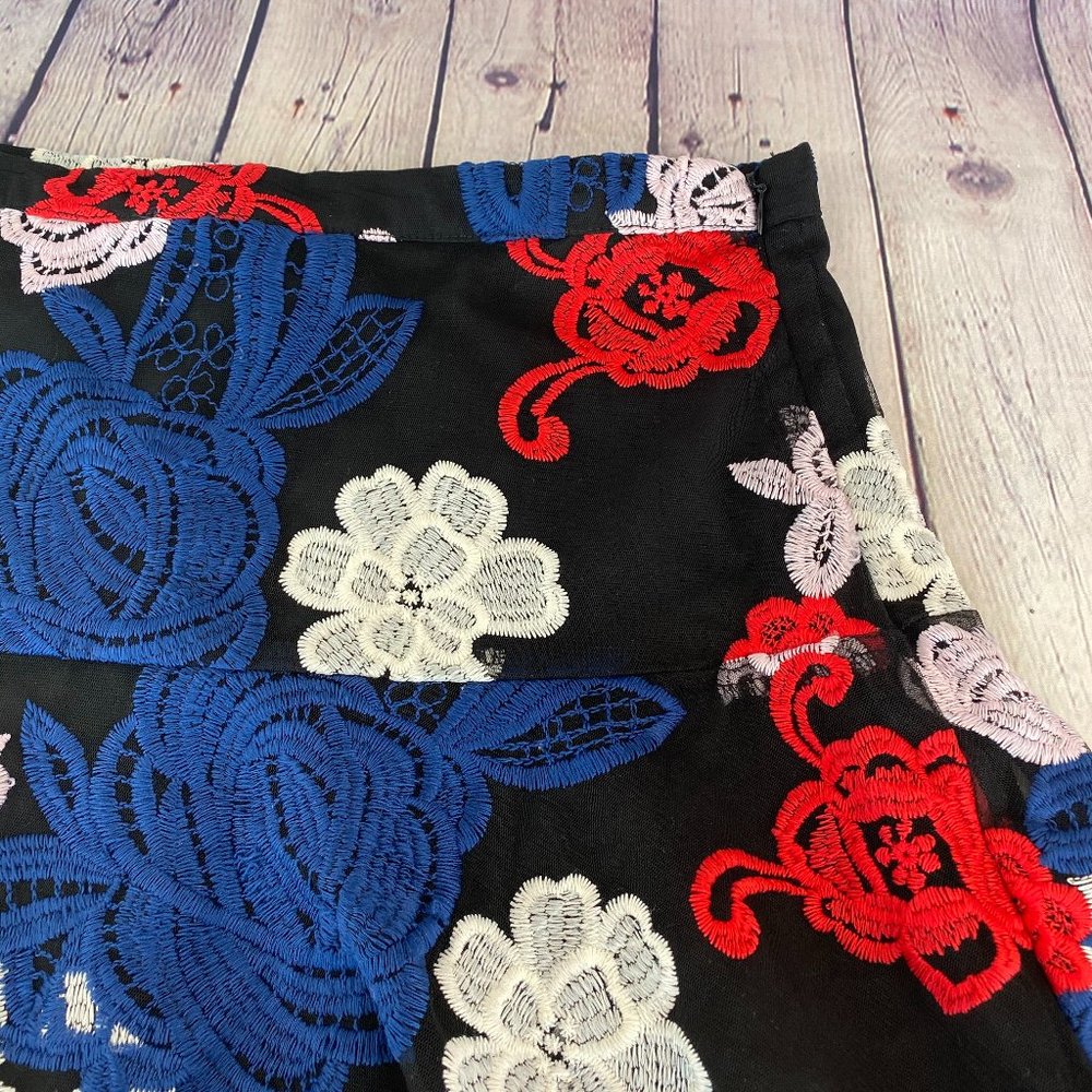 Devlin Baily Skirt in Floral Embroidery Black - Picture 2 of 7